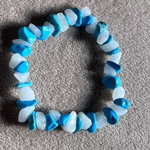 Handmade Lovely Natural Blue Turquoise & White Jade Beaded Bracelet, Size 7”